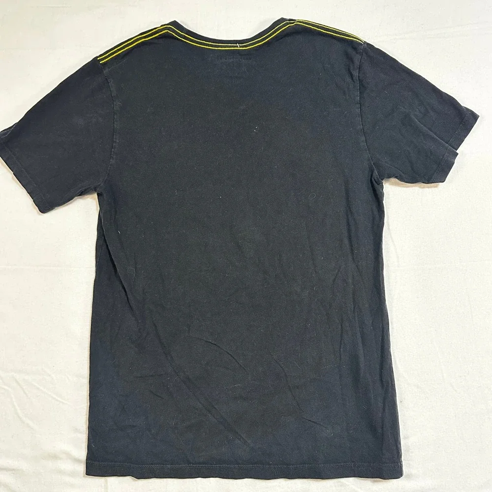 Y2K True Religion Mens Graphic Tee Black Yellow Olive Green Chevron Shirt‎ Small